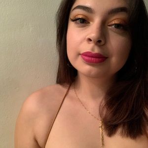 Meet your Posher, Suzette